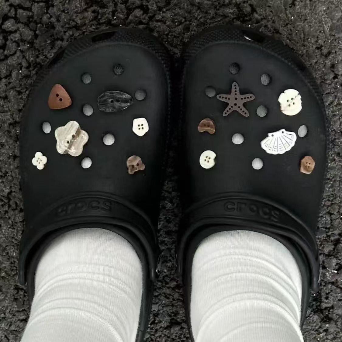 原创自制可爱异形纽扣洞洞鞋鞋扣中式晕染高级感不撞款diy鞋花图片