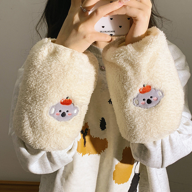 冬季羽绒服防污可爱套袖