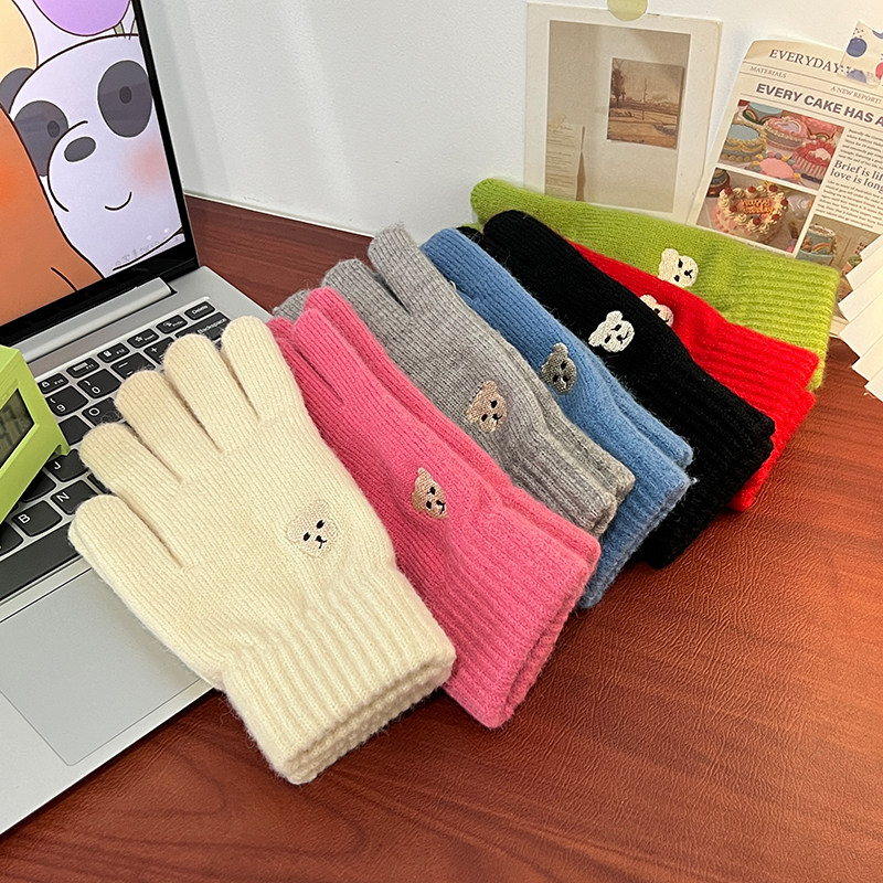 日系小熊针织毛线手套女秋冬季纯色可爱露指可触屏五指骑行保暖