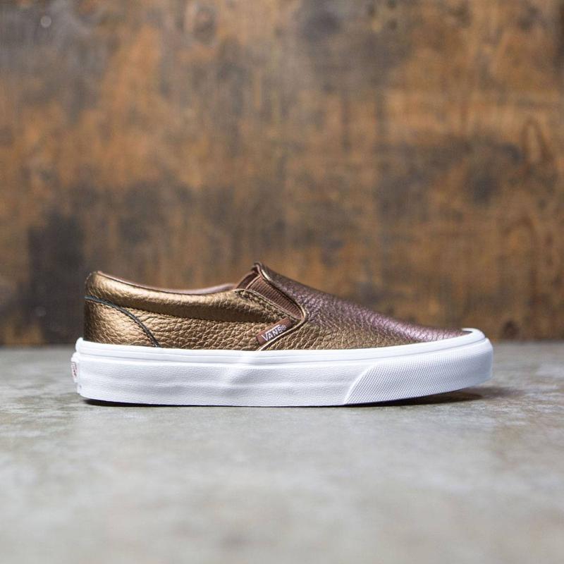 VANS女款板鞋金属皮革休闲百搭舒适防滑鞋