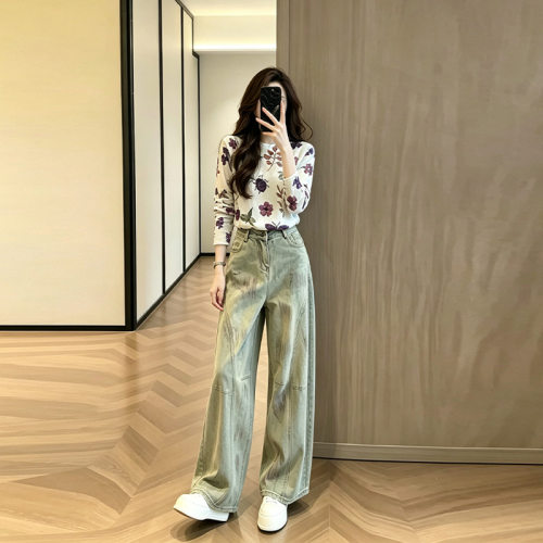 秋季新款时尚百搭套装女气质圆领印花长袖上衣阔腿牛仔裤两件套潮