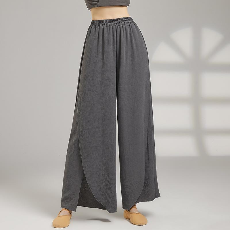 中国古典舞开叉演出服学生