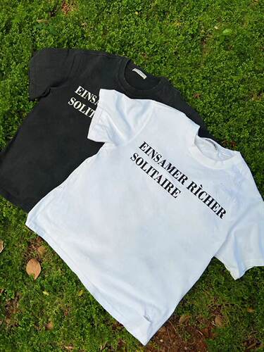 【Einsamer Richer】24SS“孤独的富人”黑白双色标语短袖