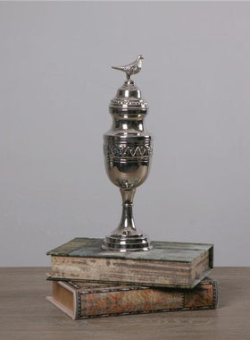 进口银色铜镀镍雕花奖杯摆件书房