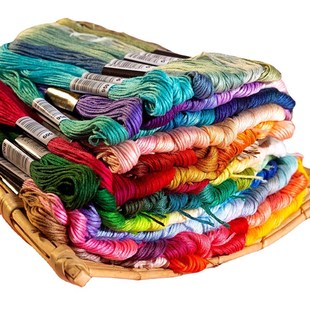 十字绣线 24/50/0/150/200盒装 刺绣线 8米/支 鲁绣IY支线配件