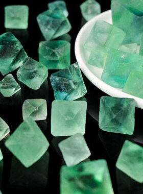 天然水晶萤石八面体紫绿蓝萤石彩萤石原石矿石标本消磁石香薰石