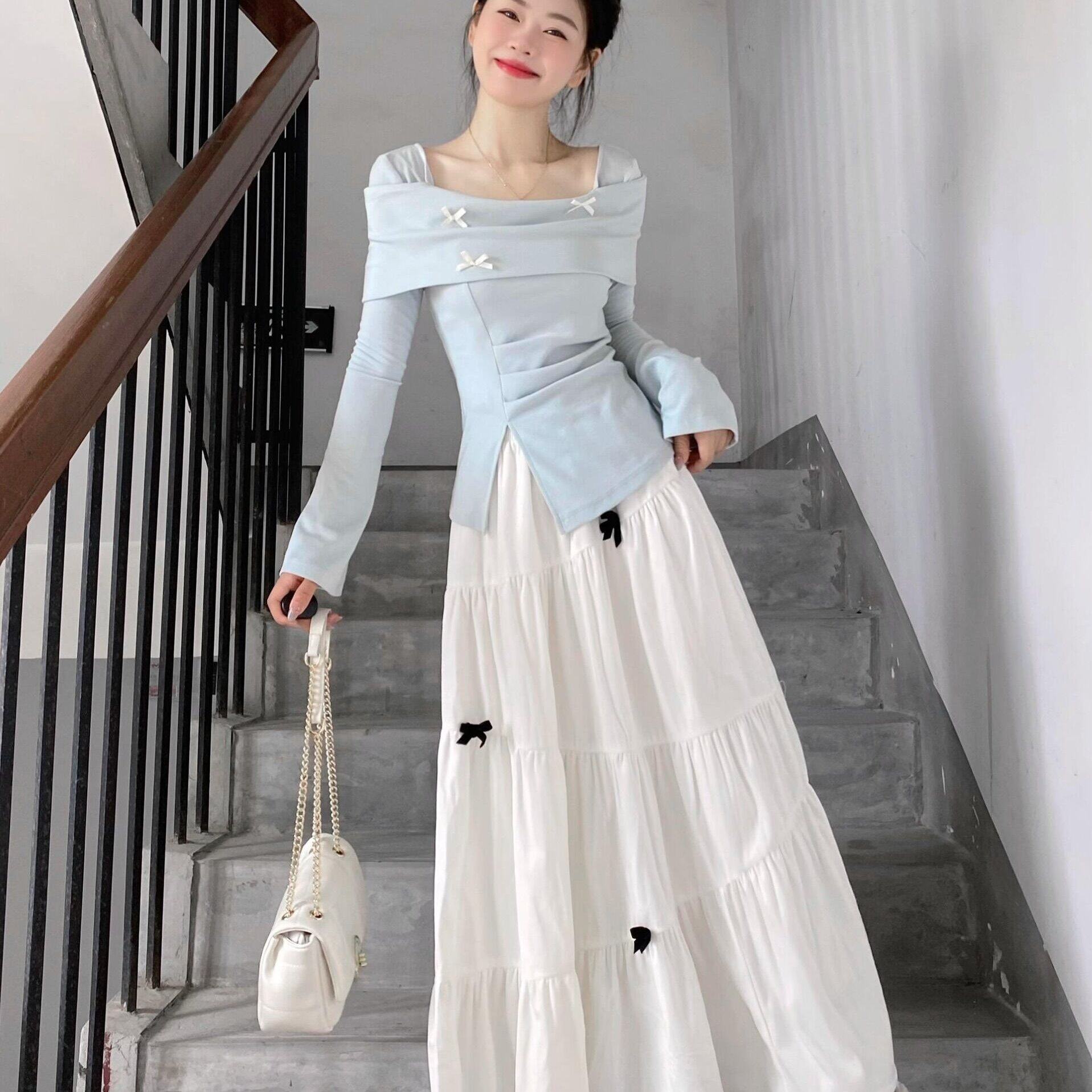 法式蓝色长袖连衣裙子女春装2025超火新款小个子香风气质长裙套装