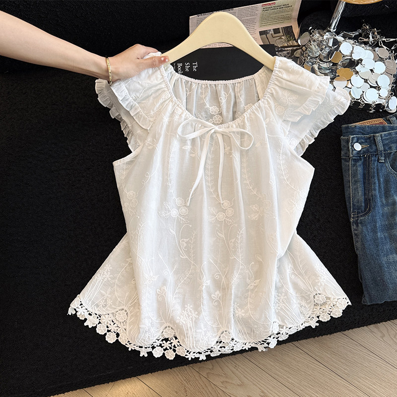 2026春夏新款日系甜美飞飞袖刺绣衬衫上衣女白色娃娃小衫减龄上衣