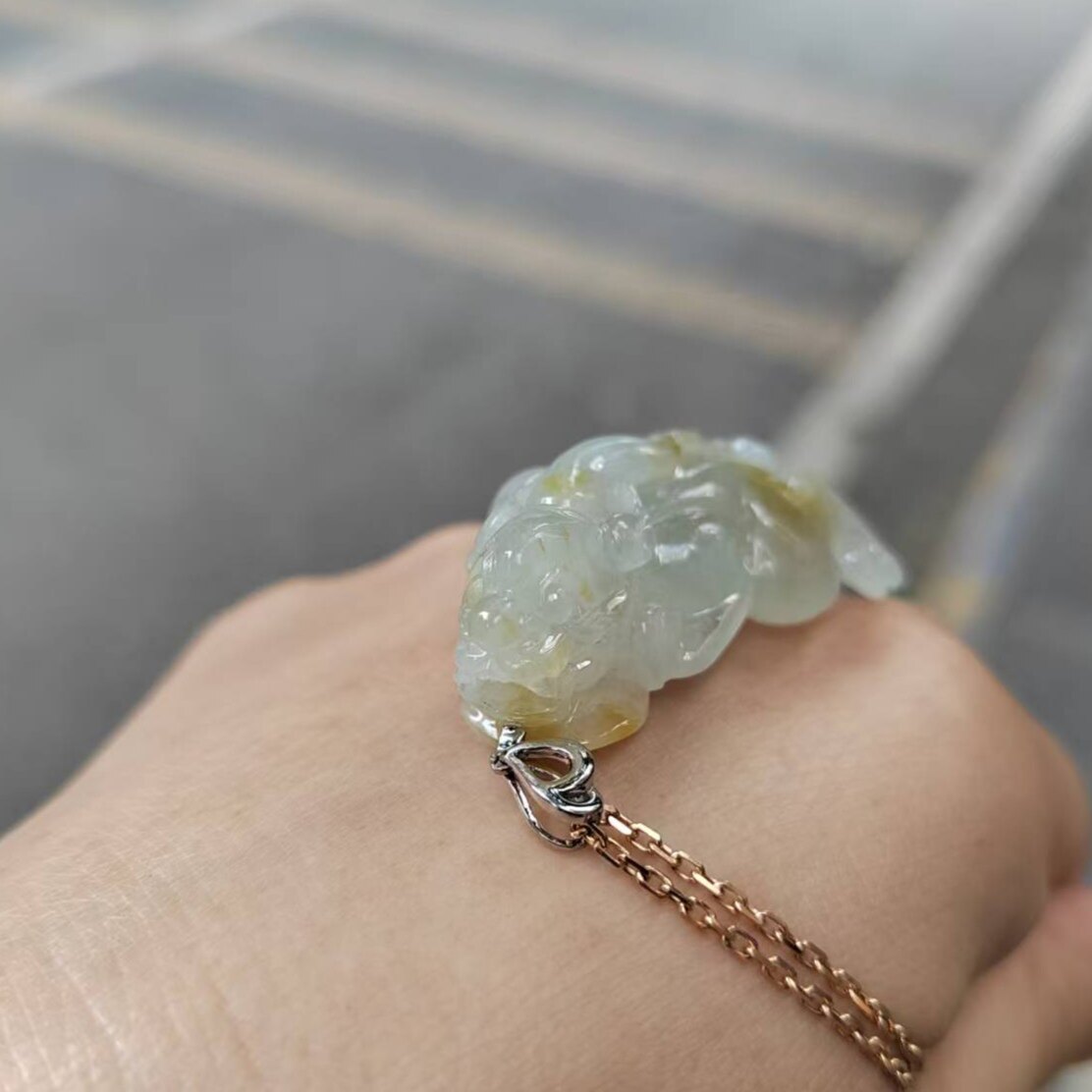 天然A货翡翠冰糯种黄翡貔貅吊坠18k白金金扣挂件一物一拍不含链子