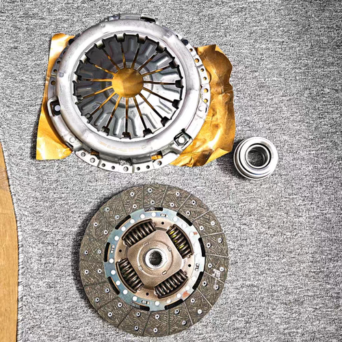 郑州日产皮卡锐骐6离合器总成三件套压盘片 M9T离合器片分离轴承