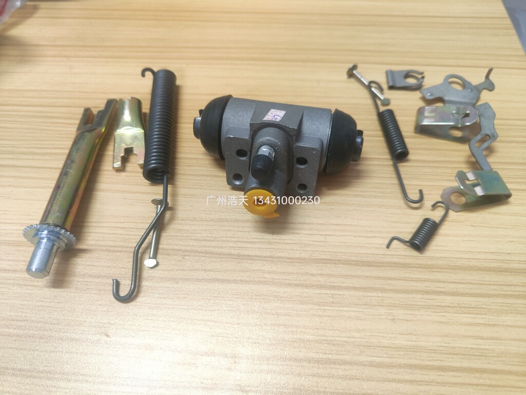 适用郑州日产皮卡锐琪6后刹车修包p15后刹车分泵修理包锐琪刹车片