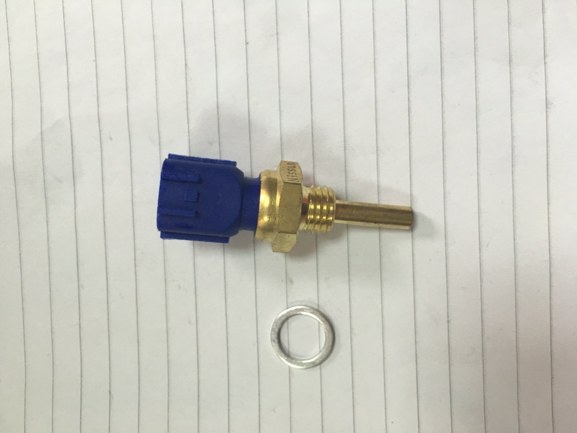 日产锐琪皮卡帕拉丁 NV200 御轩 水温传感器/水温塞水温感应器