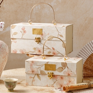 伴手礼盒伴娘森系鎏金繁花礼物盒