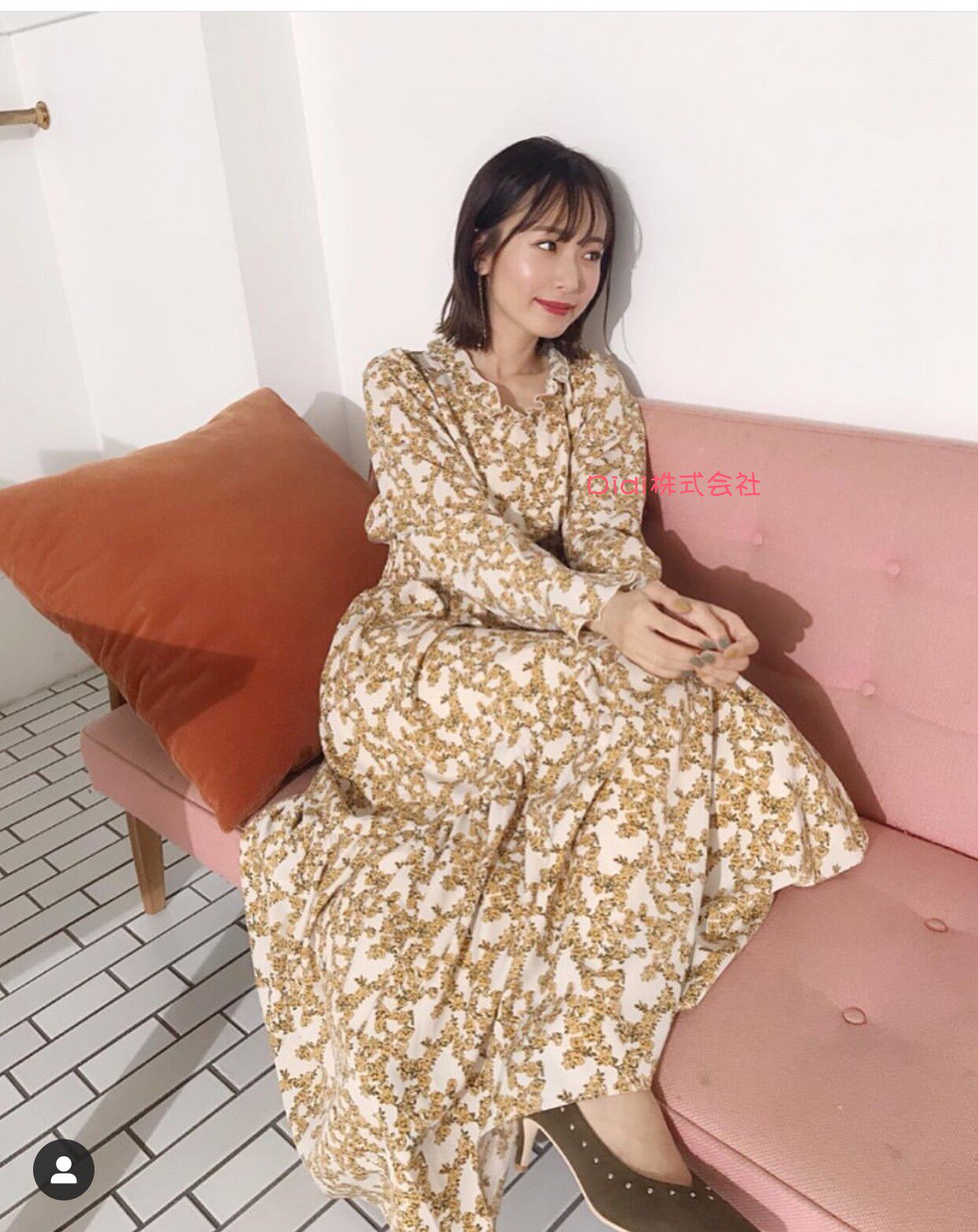 日单贵牌v领仙女通勤风连衣裙