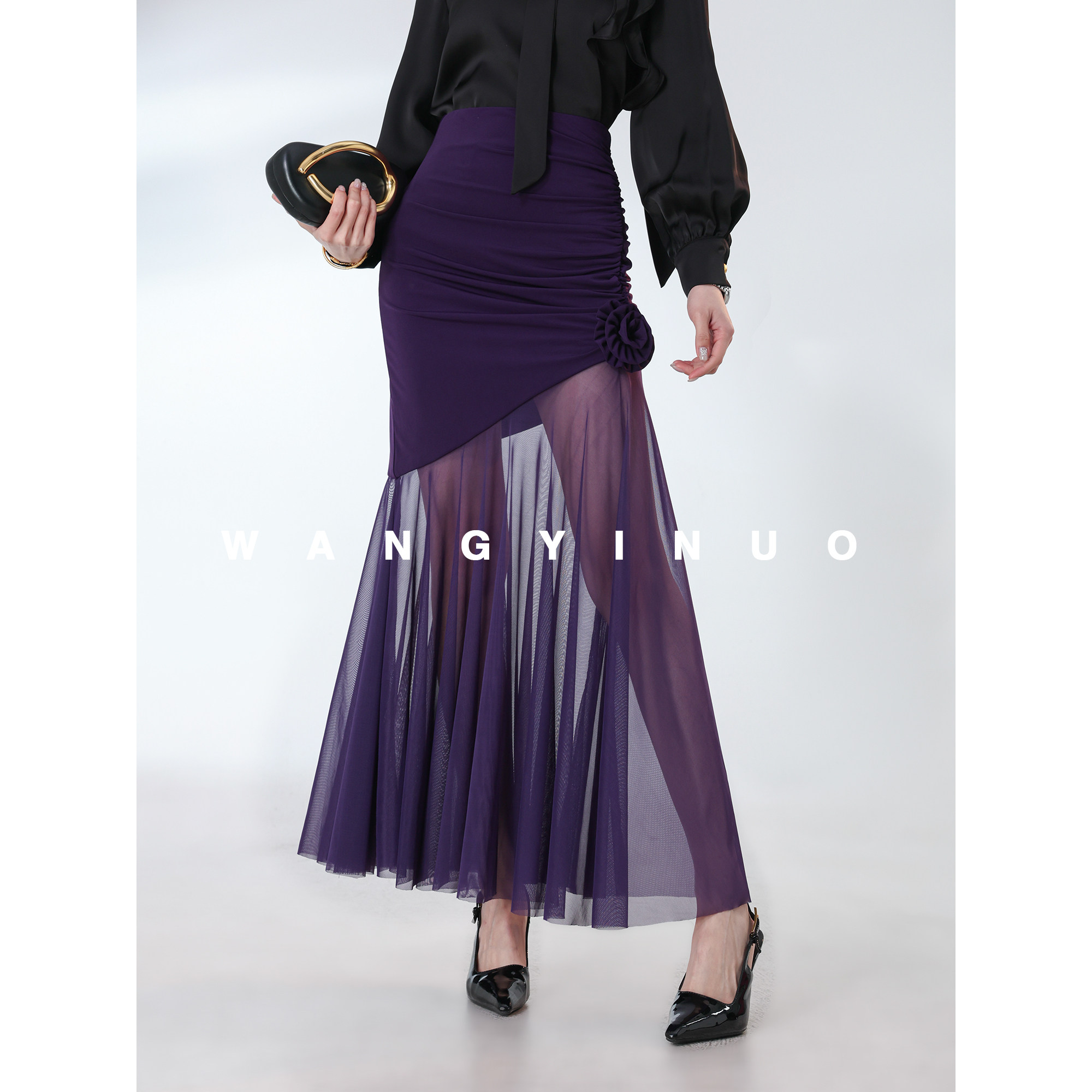 MD依诺【玫瑰之恋】2026春季款纯欲风蕾丝拼接花朵收腰女士半身裙