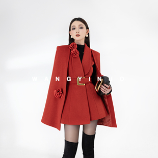显瘦时尚 2025冬季 女神设计师名媛斗篷毛呢外套 茶歇玫瑰 MD依诺