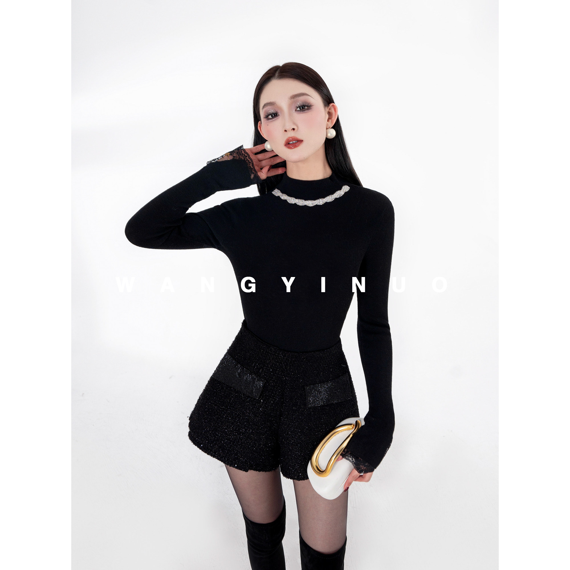 MD依诺【素雅天成】2025冬季款时尚休闲百搭设计长袖拼接打底上衣