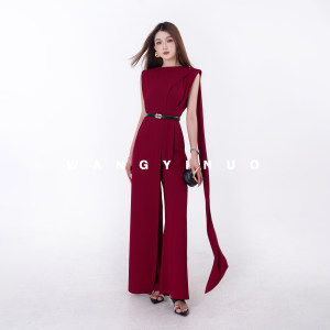 王依诺YiNuoMD依诺缪系少女2025夏季显瘦百搭修身阔腿轻奢高腰时尚连体裤