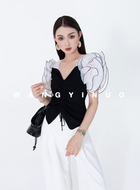 MD依诺【泡泡幻梦】2026夏季款设计感泡泡袖气质显瘦短袖修身上衣