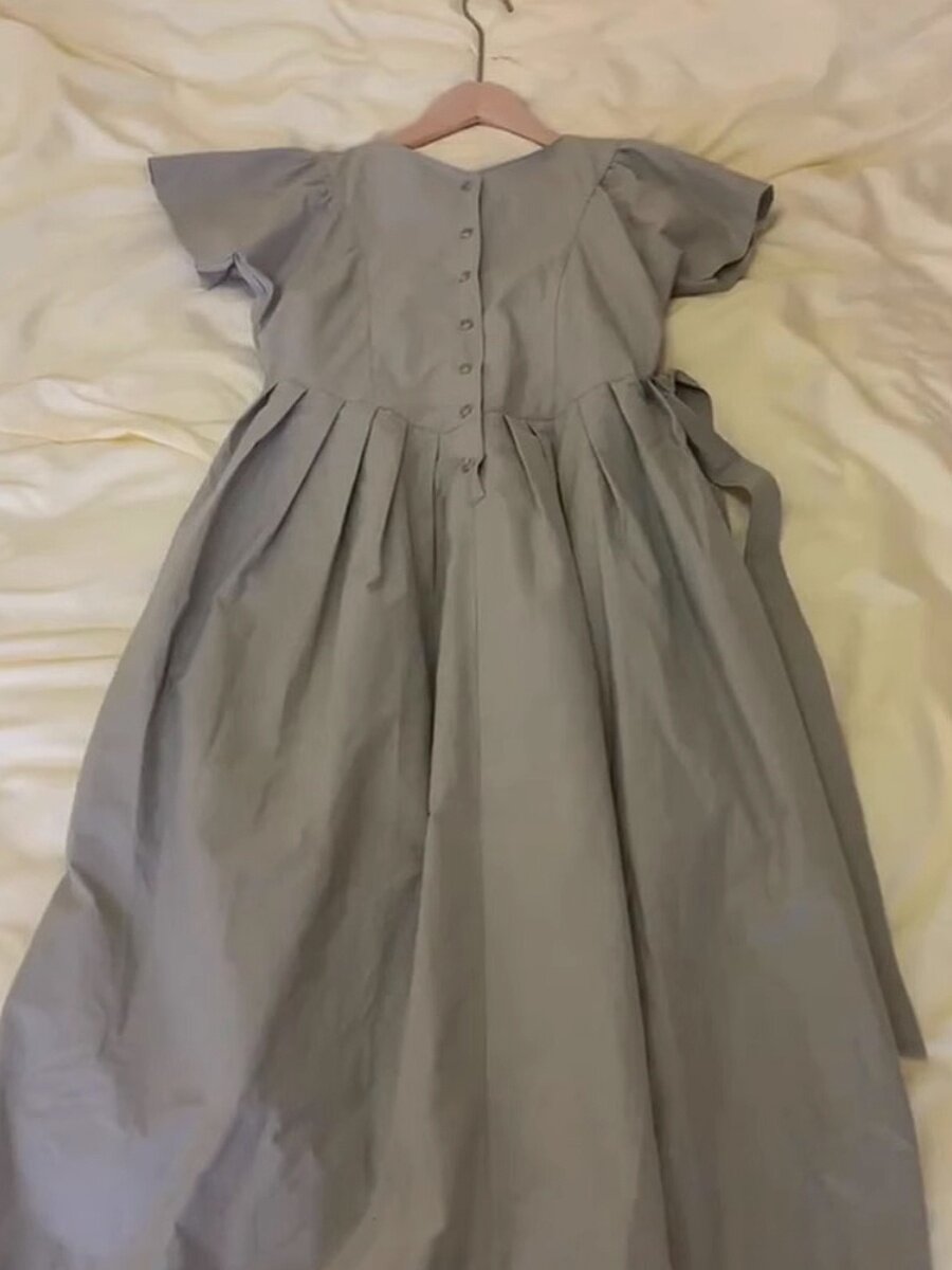 BIG NAME WITHDRAWAL OF THE CABINET ORIGINAL SINGLE TAIL CLEARANCE PICKING UP LEAKS WOMENS HIGH-END TEA BREAK FRENCH HONG KONG FLAVOR RETRO GRAY V-NECK DRESS
