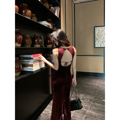 Norain不下雨绝美红色丝绒吊带连衣裙女早秋拼接露背气质长裙礼服