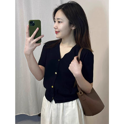 黑色冰丝针织开衫短袖T恤女夏季小众设计感V领修身显瘦纯欲风上衣