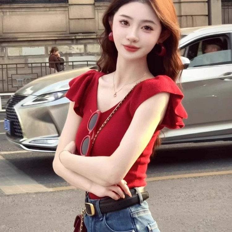 红色V领冰丝针织正肩短袖T恤女夏季修身超好看独特漂亮小飞袖上衣
