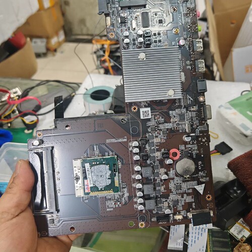 典籍PC2202-HM55S 一体机主板带一个i7-64