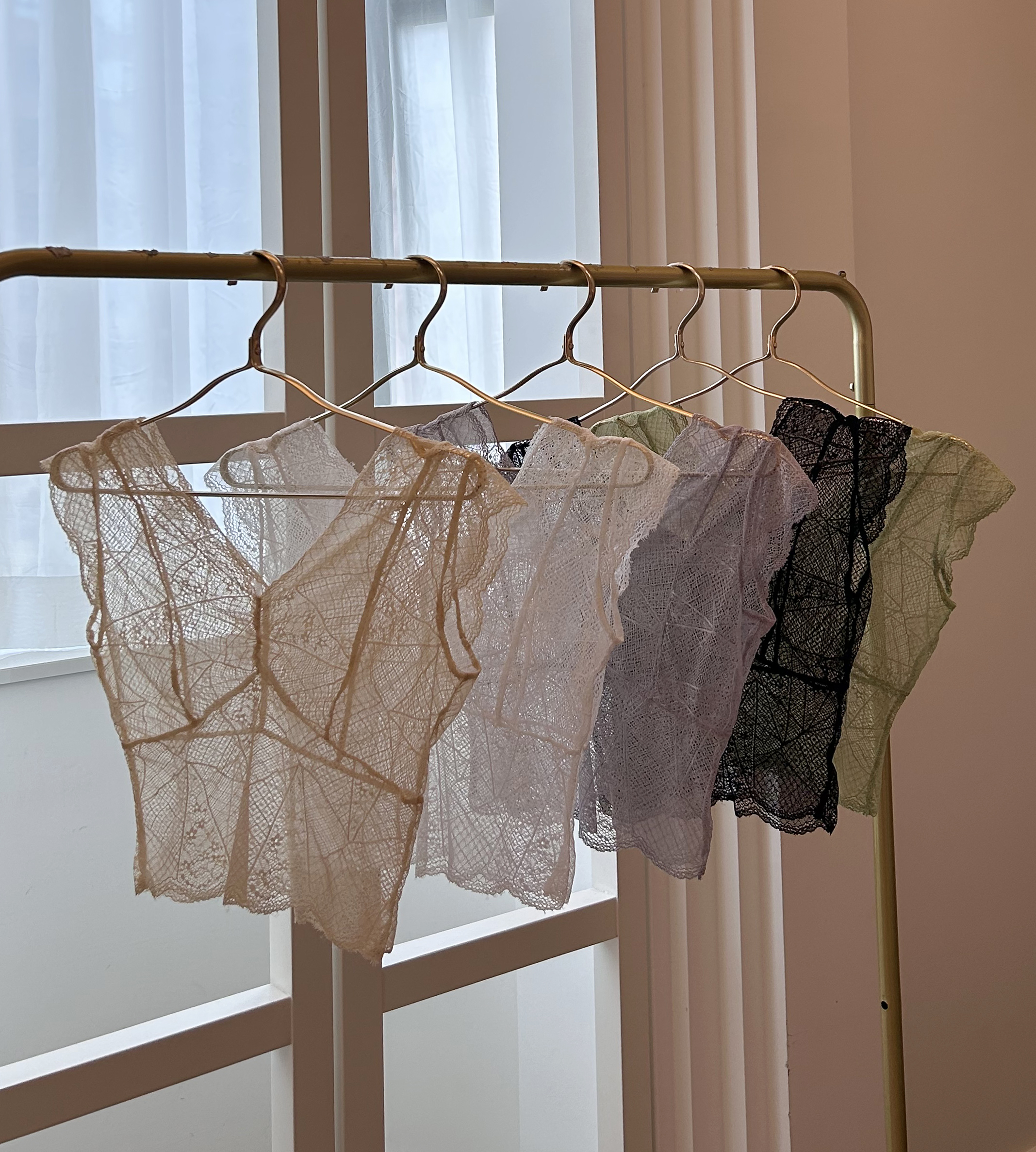 芭蕾舞蹈蕾丝网纱小坎肩短款外搭罩衫保暖热身舞蹈服