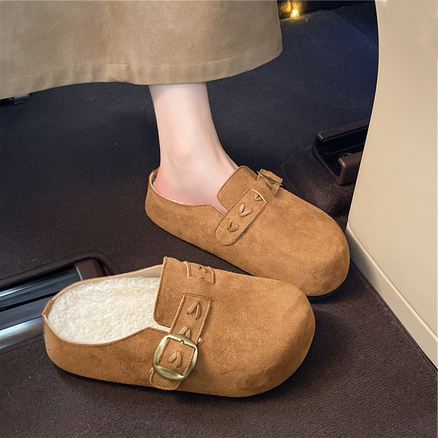 平底勃肯包头拖鞋加2025新款外穿懒人一脚蹬保暖1201k