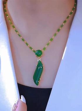 小芳美妆饰品美人腰玉石项链新款新中式风合金吊坠气质女士锁骨链