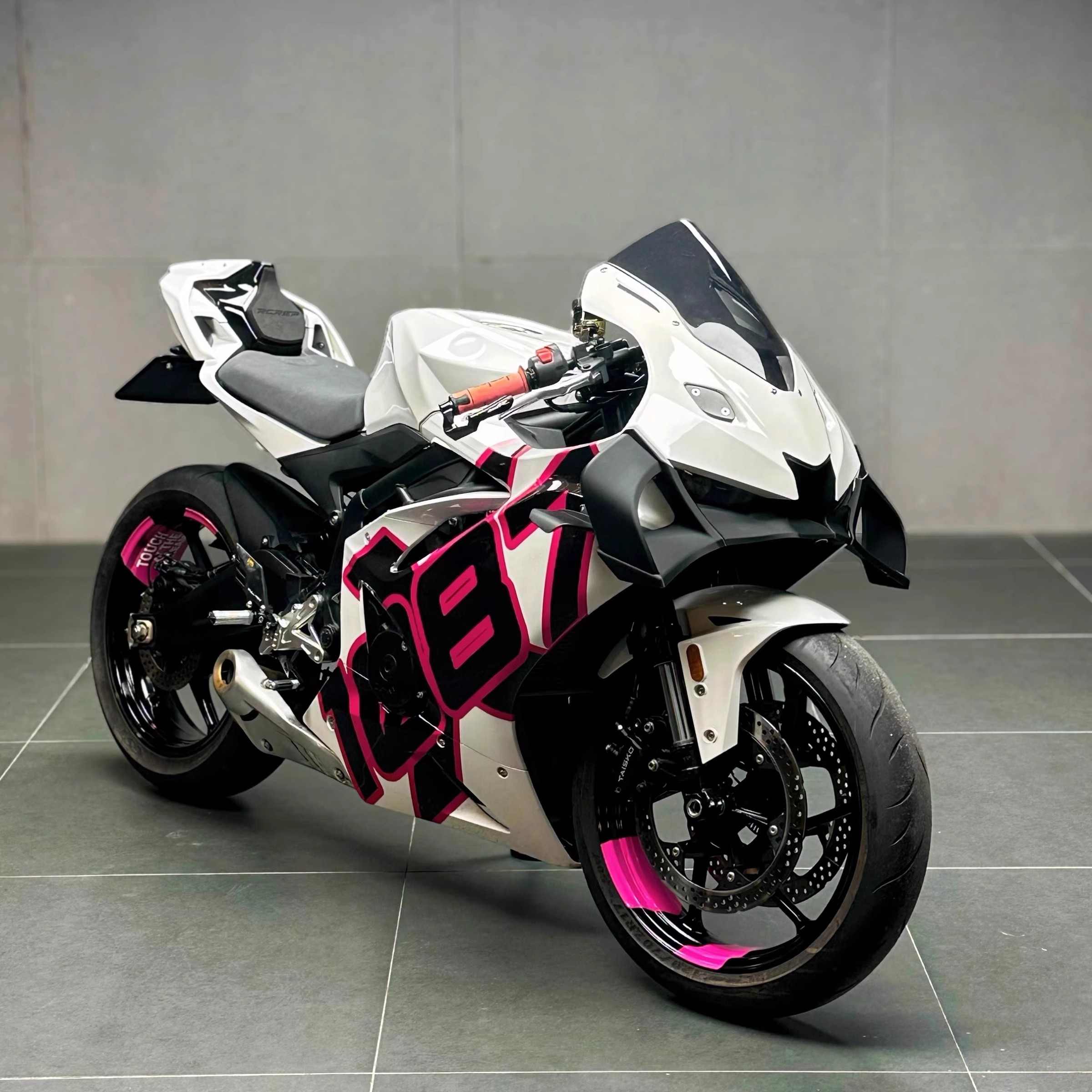 适用凯越450RR头罩风挡定风翼