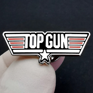 TOP GUN壮志凌云胸章阿汤哥捍卫战士别针胸章合金珐琅烤漆徽章
