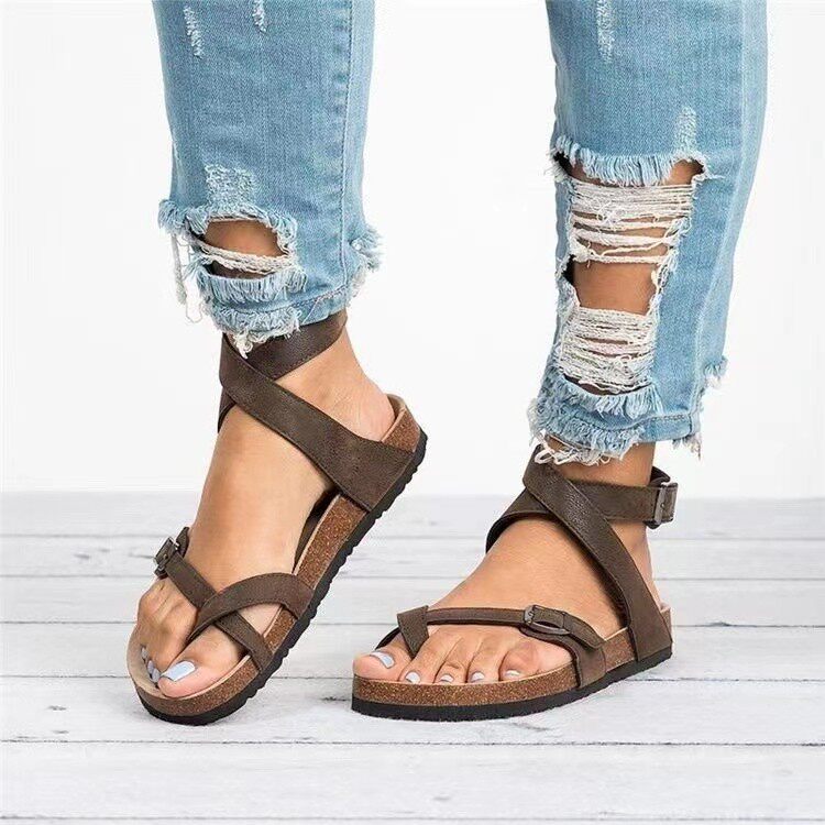 Large size 43 42 flat toe women's sandals 大码平底套趾女凉鞋
