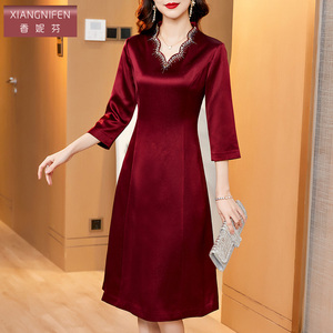 香妮芬高端气质时尚醋酸连衣裙女2026年春季新款中年妈妈婚宴礼服