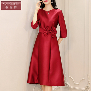 香妮芬2026连衣裙女春秋中袖蝴蝶结收腰显瘦妈妈装宴会礼服裙