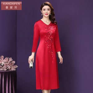香妮芬高档品牌醋酸连衣裙轻奢2026春季红色洋气绣花妈妈结婚礼服