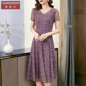 香妮芬高级感时尚洋气休闲连衣裙女夏季2026新款高端台湾纱遮肚子