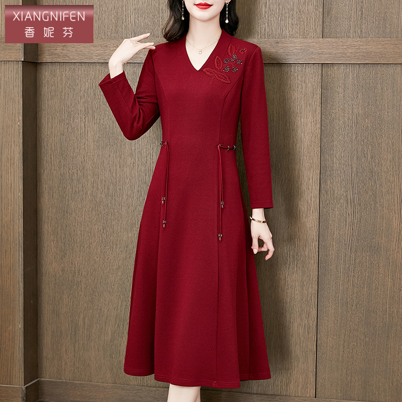 香妮芬简约通勤优雅端庄时尚