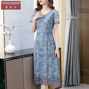 香妮芬时尚洋气高级感气质重工刺绣连衣裙夏天2026新款收腰显瘦裙