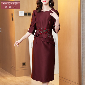香妮芬圆领绣花连衣裙女高端妈妈婚宴礼服2026春夏季新款气质洋气
