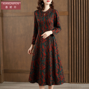 香妮芬2026新款春季中年妈妈长袖连衣裙气质高贵阔太太高端羊绒裙