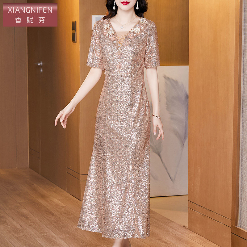 香妮芬高端精致v领减龄显瘦妈妈婚宴礼服连衣裙2026夏季新款裙子