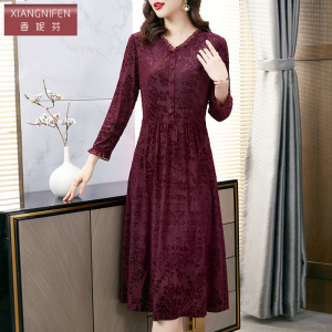 香妮芬气质洋气妈妈连衣裙高贵2026新款春季高级感阔太太贵夫人裙