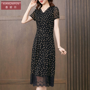 香妮芬黑色高端弹力台湾纱v领减龄妈妈连衣裙女夏季2026新款洋气