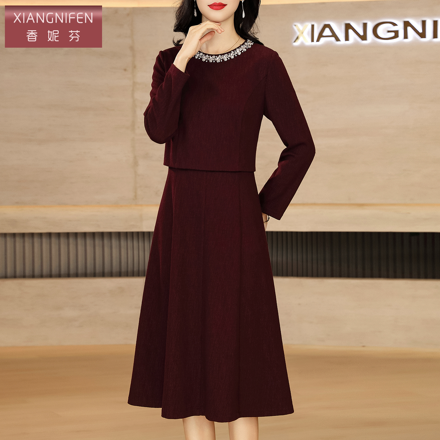 香妮芬高端钉珠红色假两件妈妈连衣裙女2025新款秋冬收腰长袖裙子