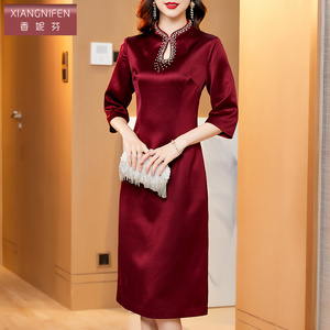 香妮芬高端精致妈妈婚宴礼服醋酸连衣裙2026新款春季轻奢气质优雅
