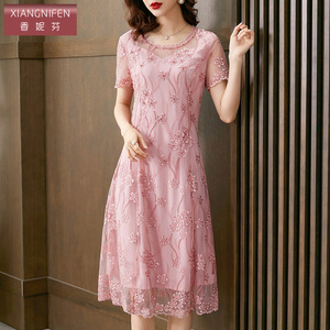 香妮芬重工刺绣妈妈连衣裙女夏装洋气减龄2026新款修身收腰气质裙
