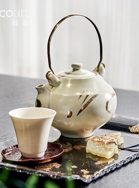 精选新中式会所商业空间美学装饰搭配设计茶空间提梁壶Z茶具装饰