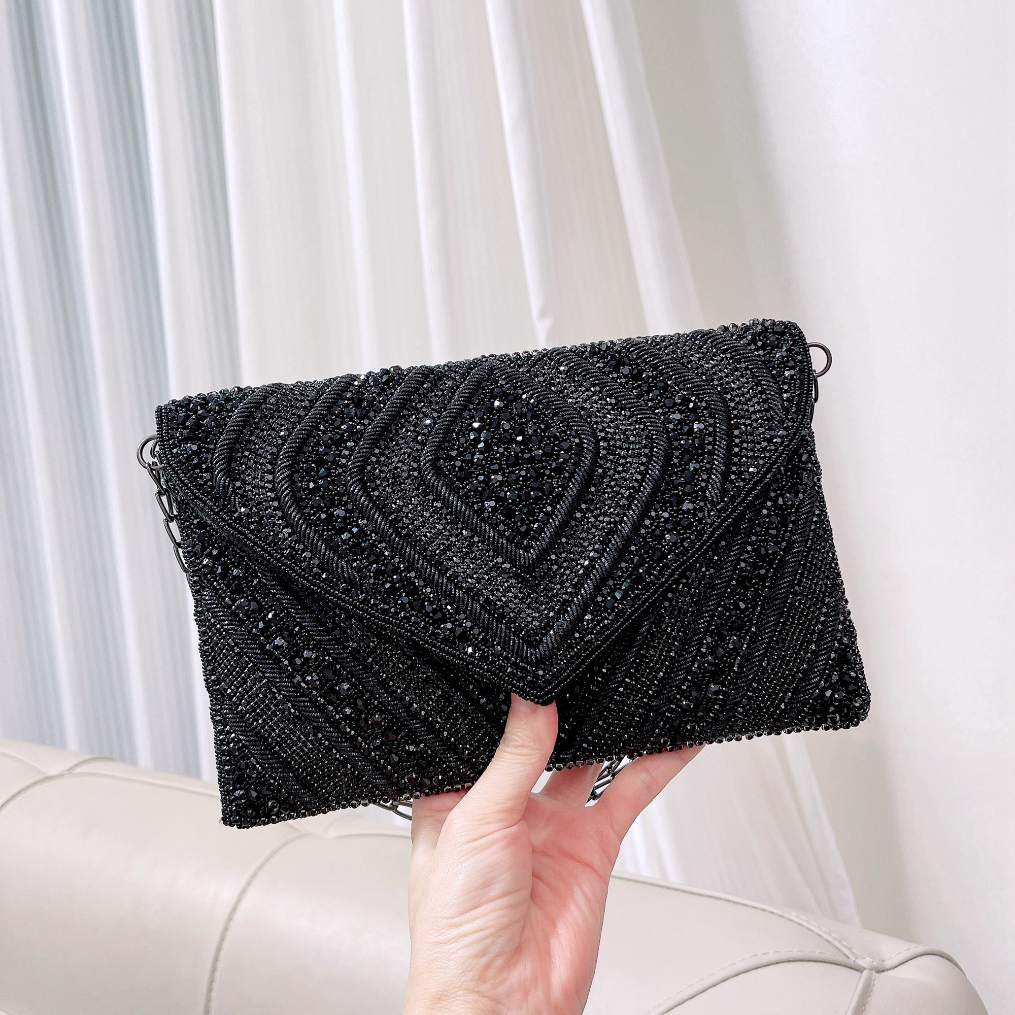 现货印度手工钉珠水滴手拿手提袋珠绣水钻斜挎单肩腋下信封包串珠